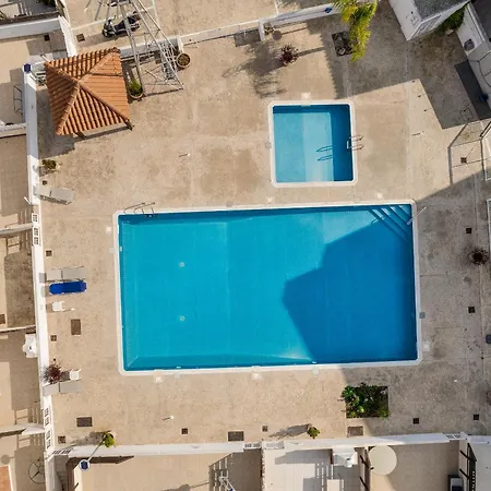 Villa Poppy Paralimni Exterior photo