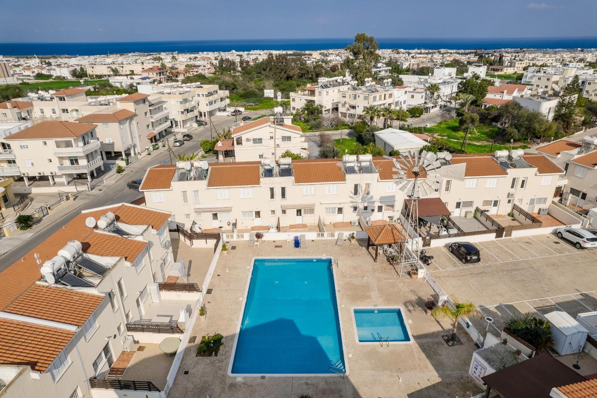 Poppy Villa